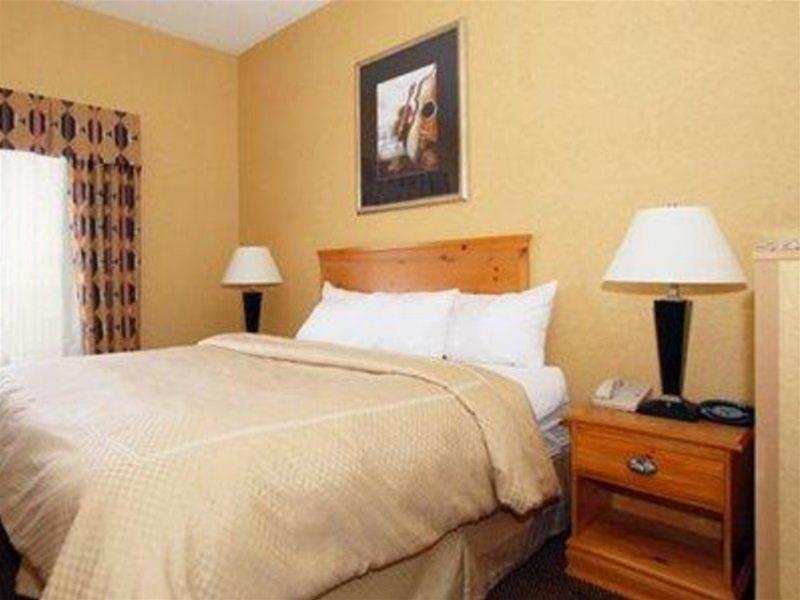 Fairfield By Marriott Inn & Suites Louisville Airport Екстериор снимка